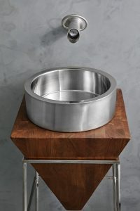 Stainlesss steel washbasin