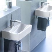 Lavabo con toallero Rhin | The Bath Collection Ref. 4902