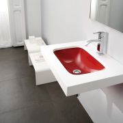 Encimera con lavabo rectangular de cristal Une | The Bath Collection Ref. 0526AQ