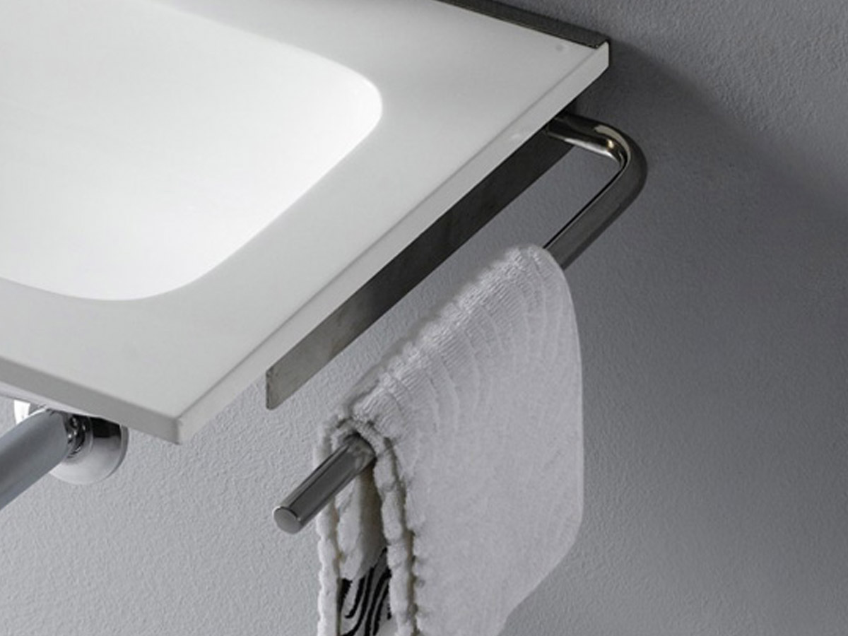 Soporte pared de acero con toallero