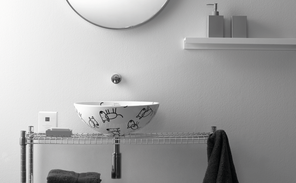 Urban Art en el baño by David Delfín