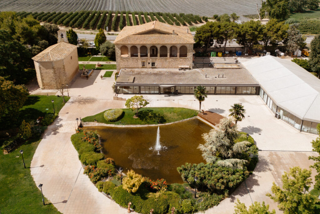 Una estancia exclusiva para los novios en el Palau de Margalef
