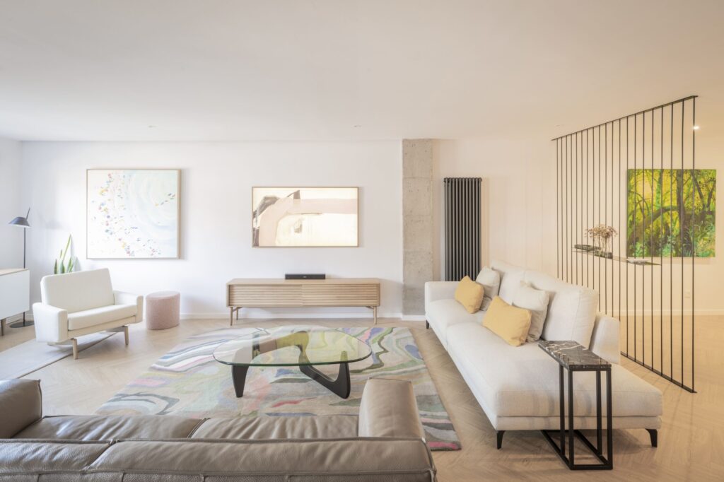 Convertir una casa de los 80 en un hogar moderno