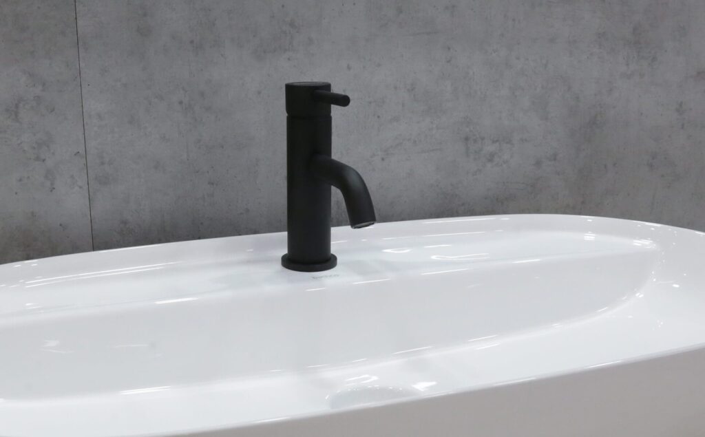 Grifería Athenas e Iconos