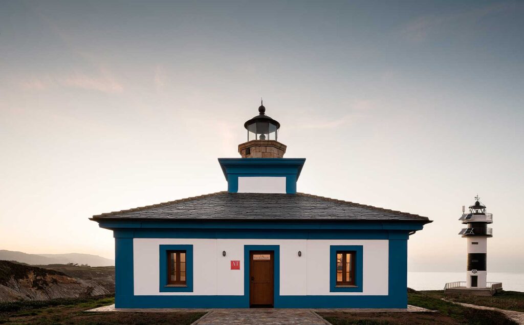 El lavabo New Toulouse vigila desde el Faro Isla Pancha