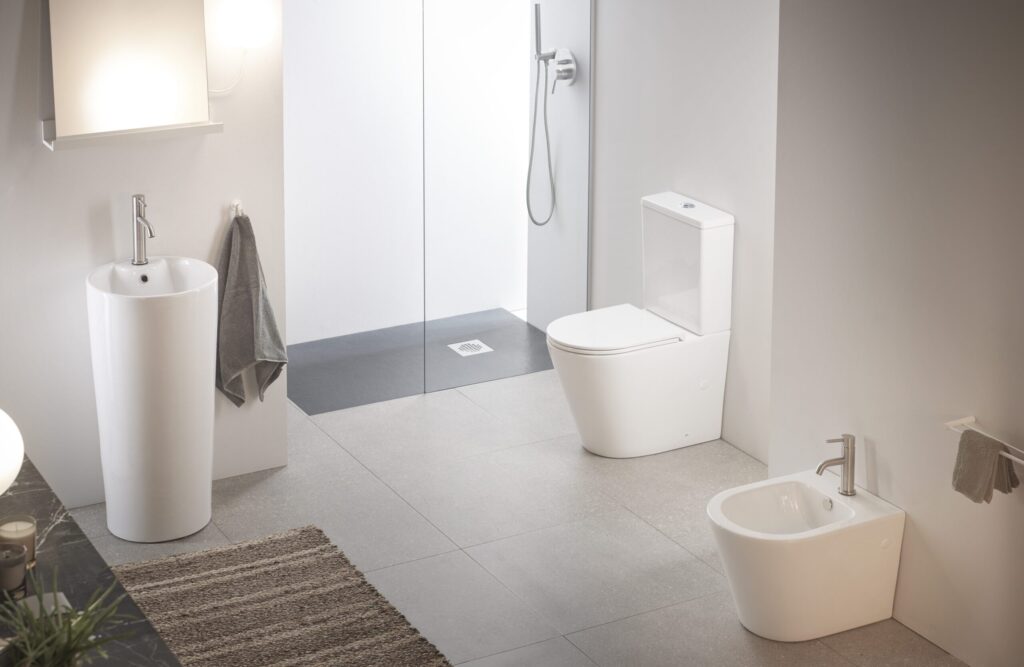 Cómo desmontar el tanque del inodoro sin desmontar el WC