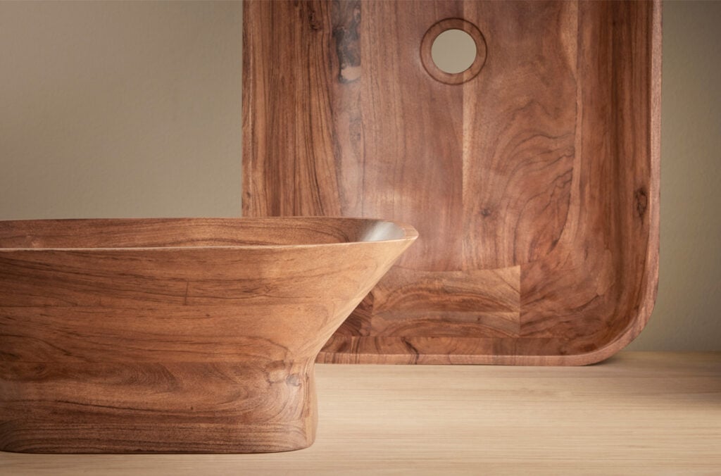 Bathco incorpora nuevos lavabos de madera de acacia a su colección
